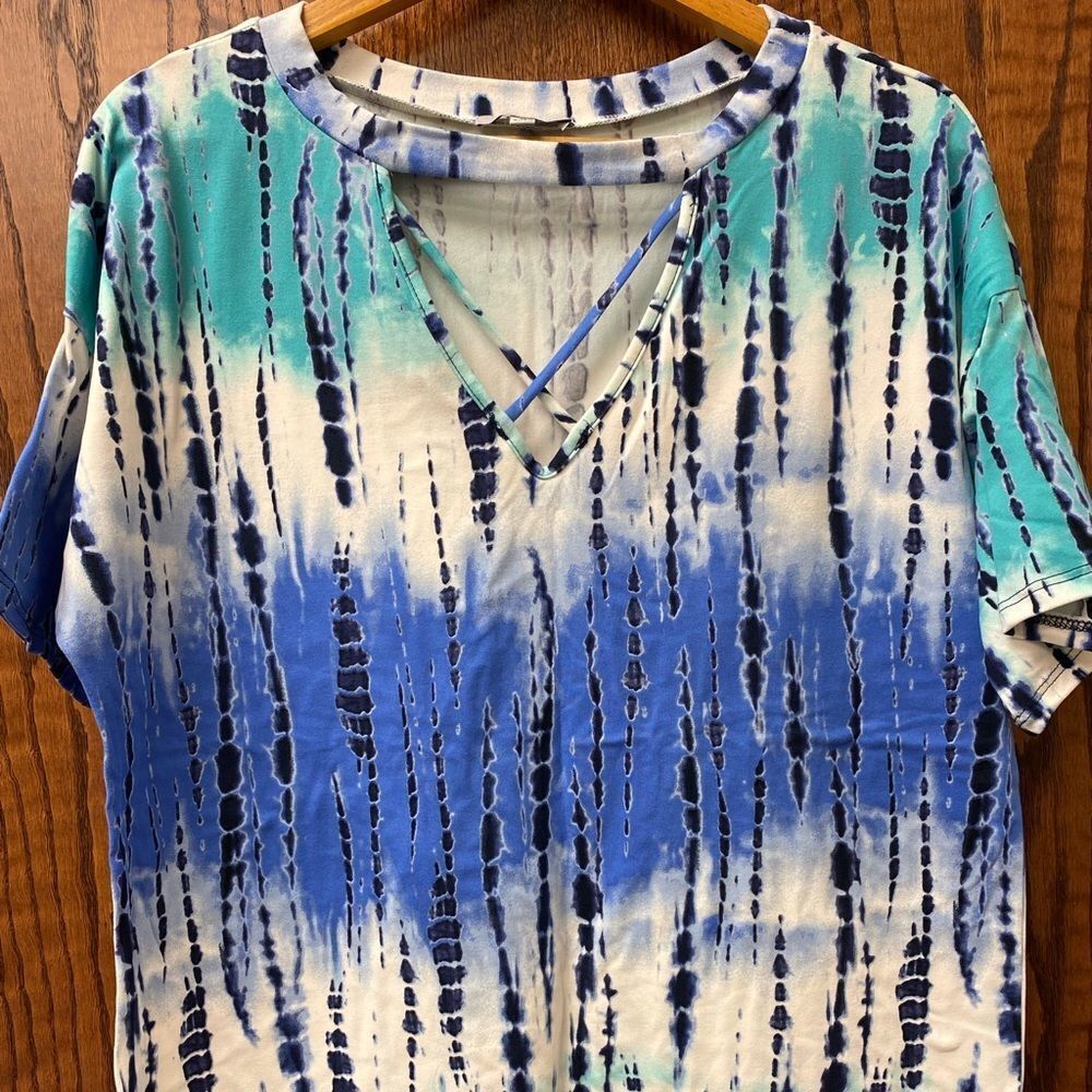 WHITE birch blue tie dye v neck cut out top - Picture 2 of 7
